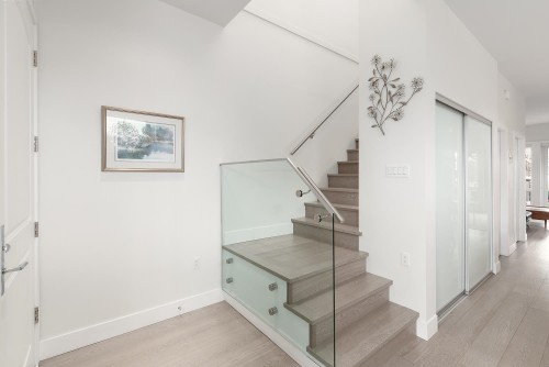 220 40Th Avenue E, Vancouver, BC 