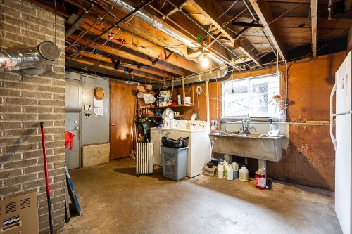 3205 3Rd Avenue E, Vancouver, BC 