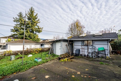 3205 3Rd Avenue E, Vancouver, BC 