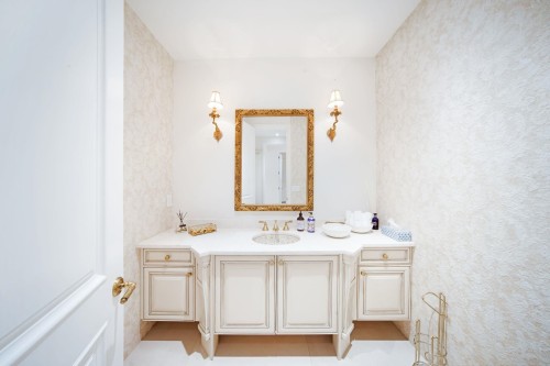 2538 Ottawa Avenue, West Vancouver, BC 