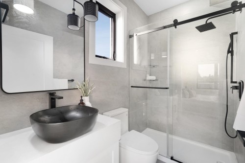 2-3310 Venables Street, Vancouver, BC 