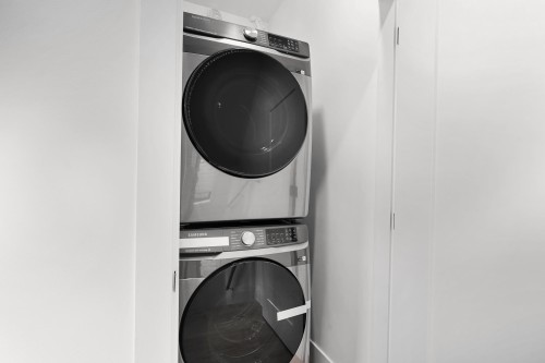 2-3310 Venables Street, Vancouver, BC 