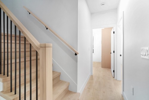 2-3310 Venables Street, Vancouver, BC 