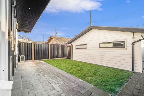 2-3310 Venables Street, Vancouver, BC 