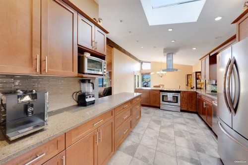 3 Crawford Bay, Port Moody, BC 