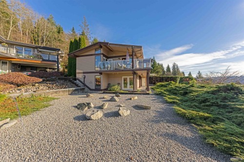 3 Crawford Bay, Port Moody, BC 