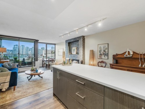 521-666 Leg In Boot Square, Vancouver, BC 