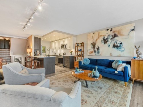 521-666 Leg In Boot Square, Vancouver, BC 