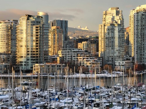 521-666 Leg In Boot Square, Vancouver, BC 