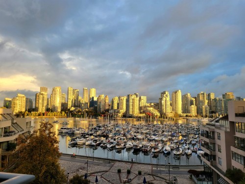 521-666 Leg In Boot Square, Vancouver, BC 