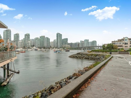 521-666 Leg In Boot Square, Vancouver, BC 