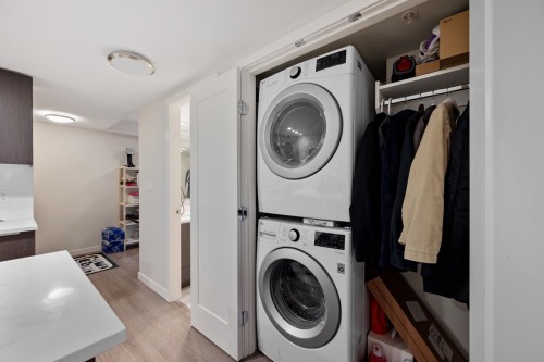 708-8699 Hazelbridge Way, Richmond, BC 