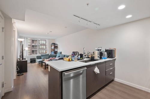 708-8699 Hazelbridge Way, Richmond, BC 