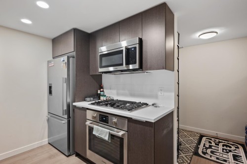 708-8699 Hazelbridge Way, Richmond, BC 