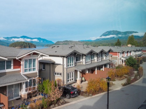 5934 Oldmill Lane, Sechelt, BC 