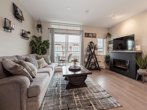 5934 Oldmill Lane, Sechelt, BC 