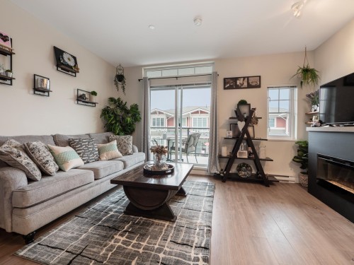 5934 Oldmill Lane, Sechelt, BC 