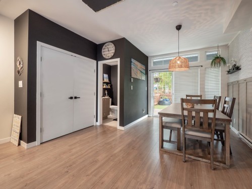 5934 Oldmill Lane, Sechelt, BC 