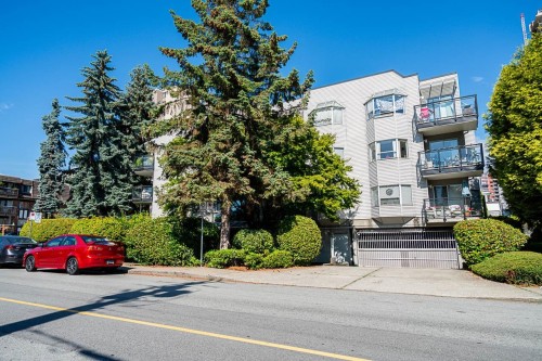 208-1550 Chesterfield Avenue  North Vancouver, BC V7M 2N6
