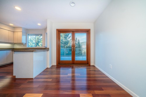 5456 Keith Road, West Vancouver, BC 