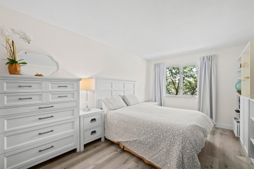 204-1528 Bowser Avenue, North Vancouver, BC 