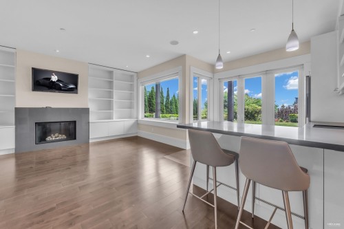 2548 Mathers Avenue, West Vancouver, BC 