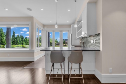 2548 Mathers Avenue, West Vancouver, BC 