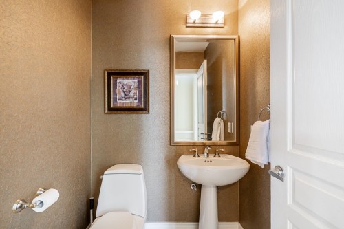 4918 Edendale Lane, West Vancouver, BC 