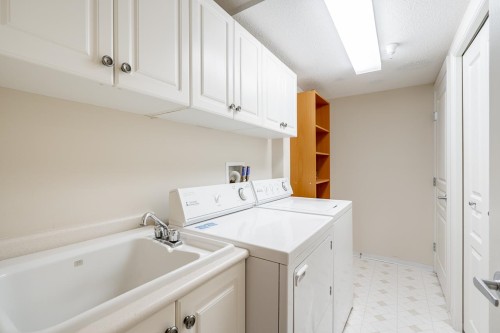 4918 Edendale Lane, West Vancouver, BC 