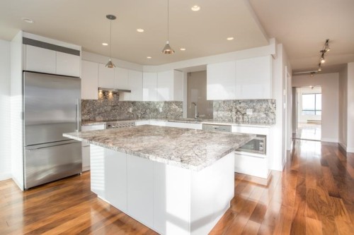 803-121 Tenth Street, New Westminster, BC 