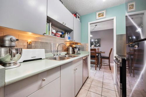 202-1048 King Albert Avenue, Coquitlam, BC 