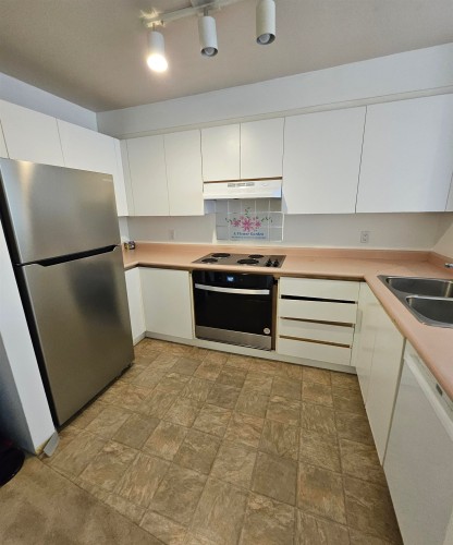 117-7700 St. Albans Road, Richmond, BC 