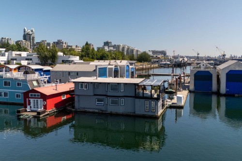 A27-415 Esplanade Avenue W, North Vancouver, BC 