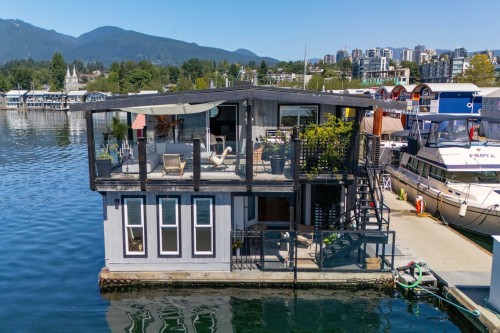 A27-415 Esplanade Avenue W, North Vancouver, BC 