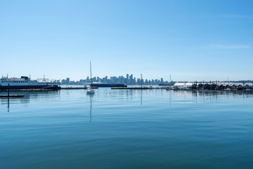 A27-415 Esplanade Avenue W, North Vancouver, BC 