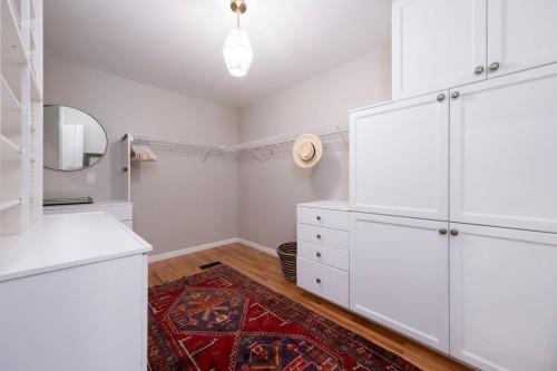 A27-415 Esplanade Avenue W, North Vancouver, BC 