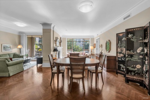 202-533 Waters Edge Crescent, West Vancouver, BC 