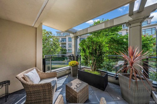 202-533 Waters Edge Crescent, West Vancouver, BC 