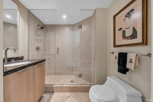 202-533 Waters Edge Crescent, West Vancouver, BC 