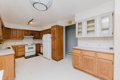 635 Martin Road, Gibsons, BC 