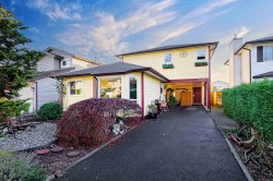 19520 115a Avenue  Pitt Meadows, BC V3Y 1R4