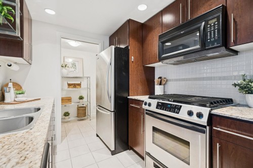 1705-550 Pacific Street, Vancouver, BC 