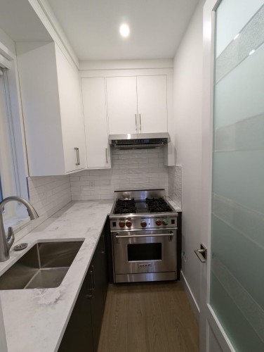 836 61St Avenue W, Vancouver, BC 