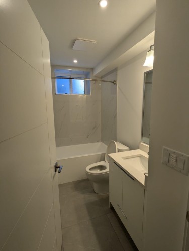 836 61St Avenue W, Vancouver, BC 