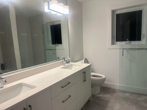 836 61St Avenue W, Vancouver, BC 