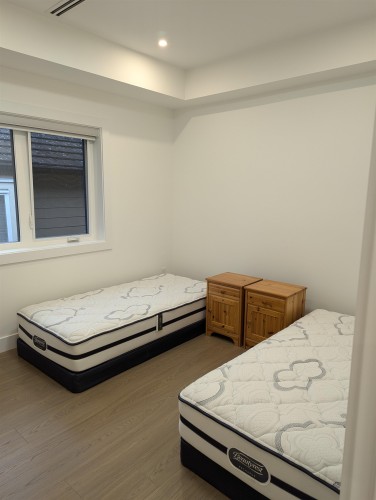 836 61St Avenue W, Vancouver, BC 