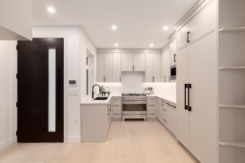 3-2976 13Th Avenue W, Vancouver, BC 