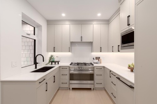 3-2976 13Th Avenue W, Vancouver, BC 