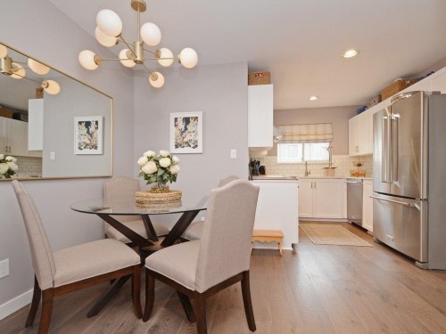 2136 Eastern Avenue, North Vancouver, BC 