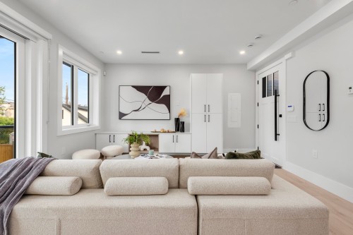 2743 Mcgill Street, Vancouver, BC 